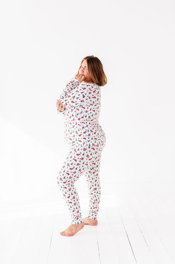 Women's Clarks Christmas Pajama Set