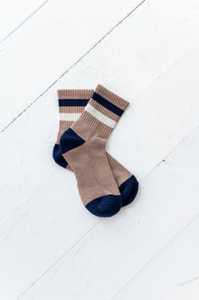  Retro Colorblock Socks in Mocha