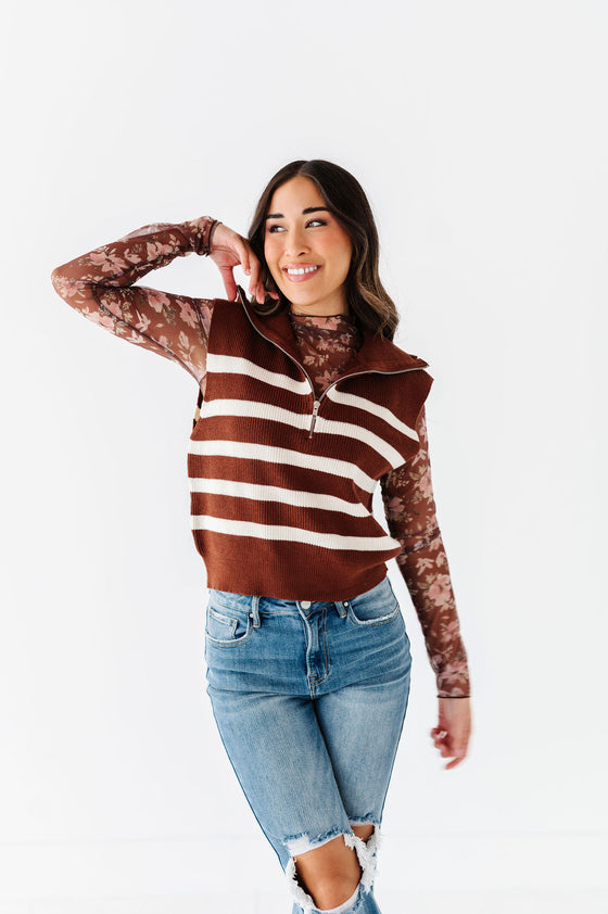 Justine Lace Top in Chocolate