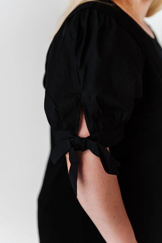 Anne Puff Sleeve Top in Black