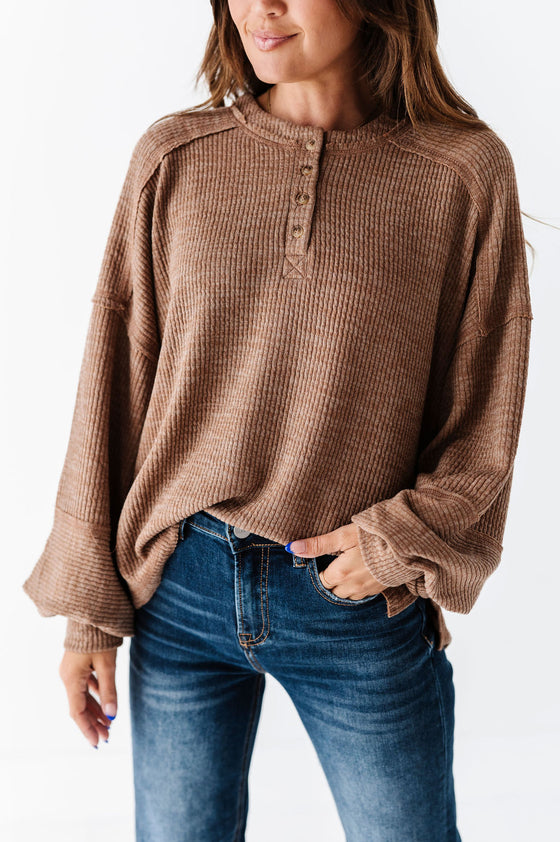 Dax Ribbed Sweater in Brown