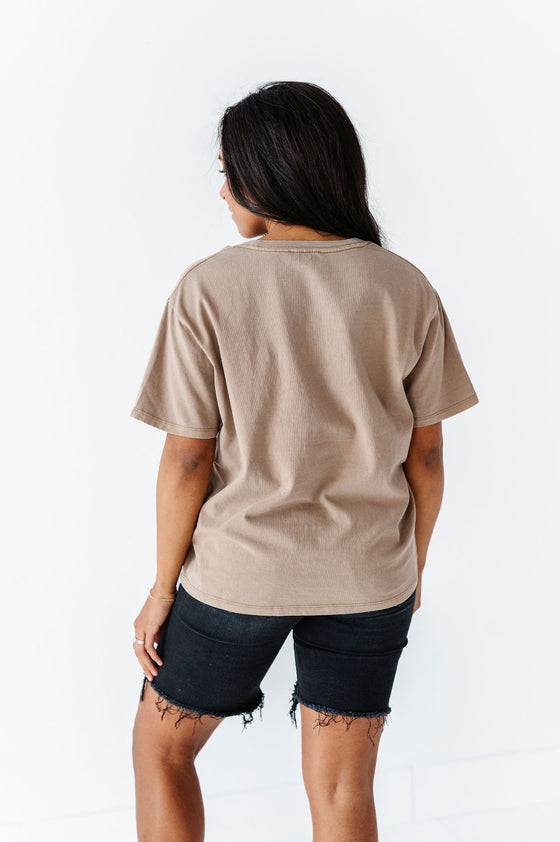 Dakota Crewneck Tee in Mocha