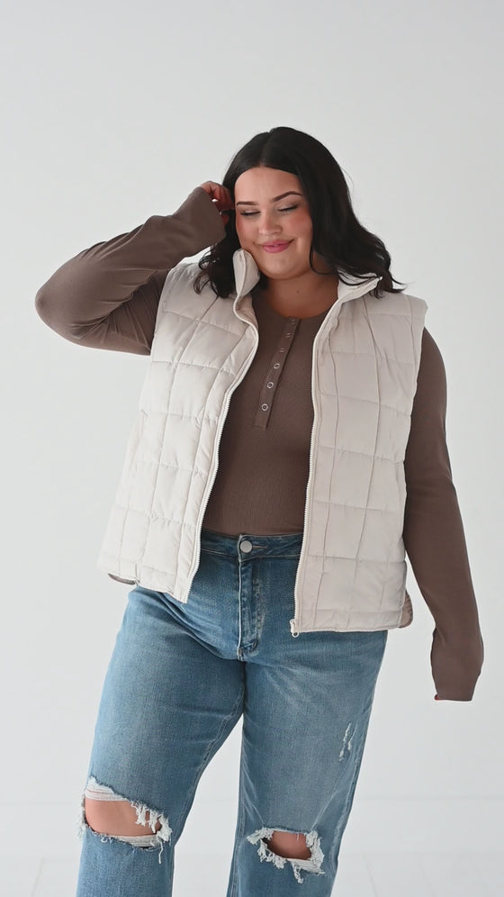 Westwick Puffer Vest in Ecru