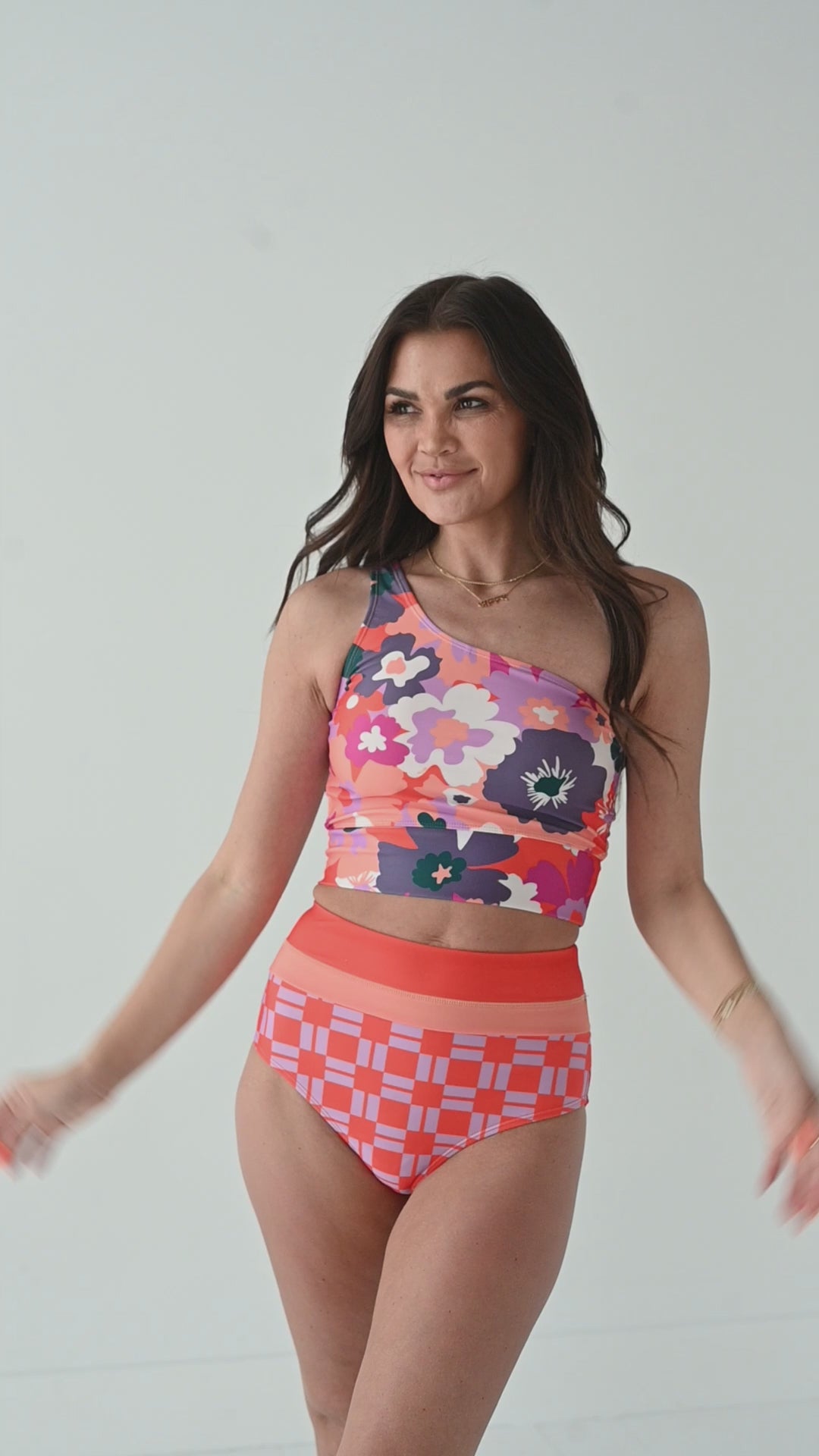 Maven Mid Rise Bottoms in Throwback Check – Livy&Kate Clothing