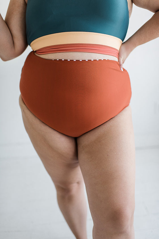 Rip Tide High Waisted Reversible Bottoms - Size 3XL Left
