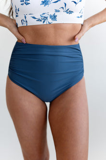  Basic Beach Ruched Bottoms in Navy - Size XS Left